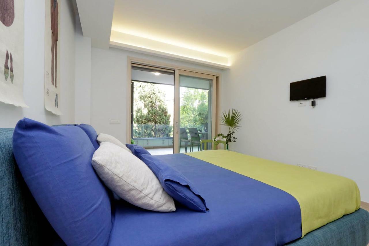 Green Terraced Apartment. 3 Stops From Colosseum Екстер'єр фото
